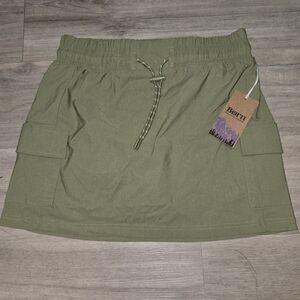 NWT Born Outdoors green cargo dkort